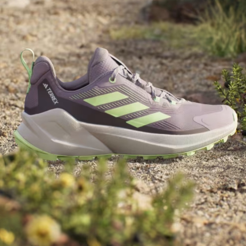 ADIDAS Terrex Free Hiker (Women)
Fig/ Green Spark/ Charcoal 9.5 gently used